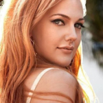 Meryem Uzerli Love My Body'nin reklam yüzü oldu