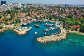 Turkiyede Kiyi Ve Yaz Turizmi